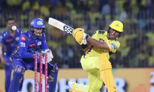 IPL: CSK defeats MI IPL: CSK defeats MI