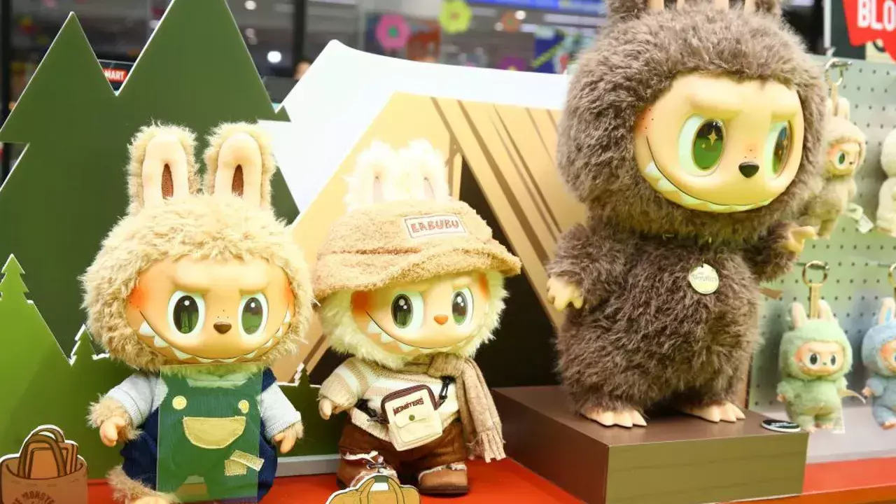 Labubu Doll Changed the Fortune – Shanghai’s ‘Heart Man,’ the Toy Repairer Who Became an Internet Sensation