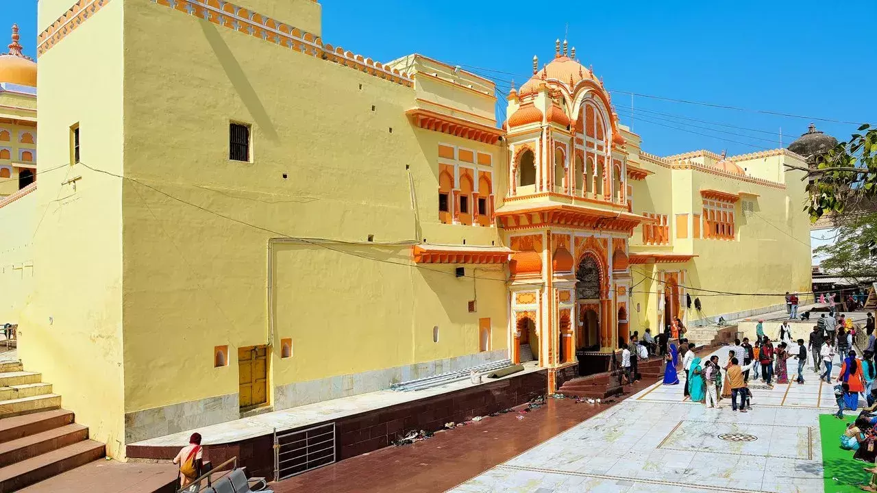 Ram Raja Temple in Orchha Ram Raja Temple in Orchha