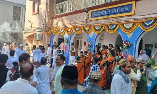 Mumbai Police Special Bond with Mahim Dargah