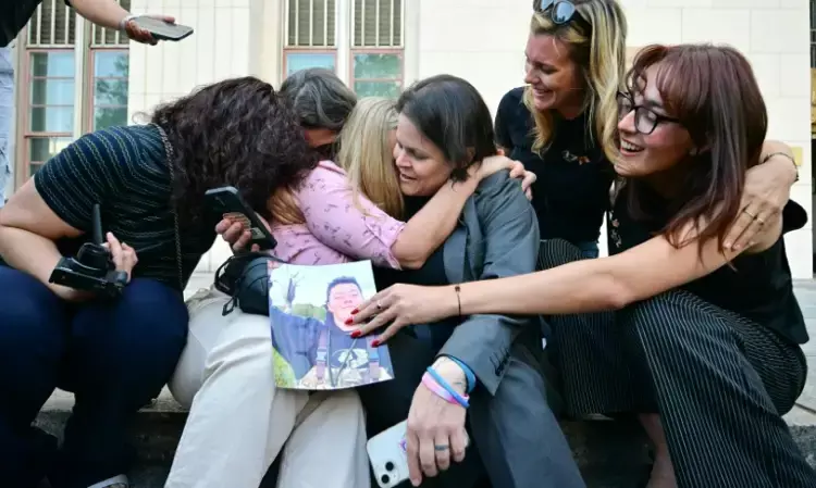 Meta and YouTube Designed Addictive Products: US Jury Awards Damages to Woman Meta and YouTube Designed Addictive Products: US Jury Awards Damages to Woman