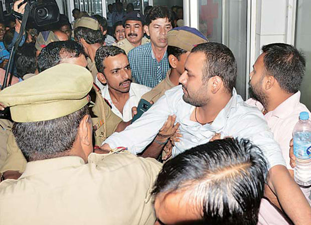 Amanmani Tripathi threatens petitioner inside HC premises