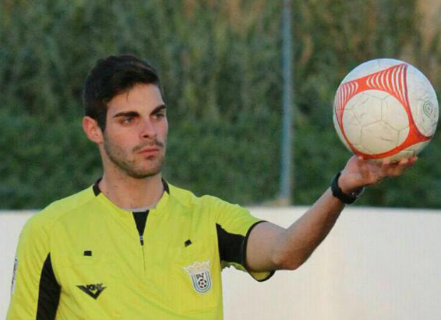 Gay referee quit after facing verbal abuse in Spain