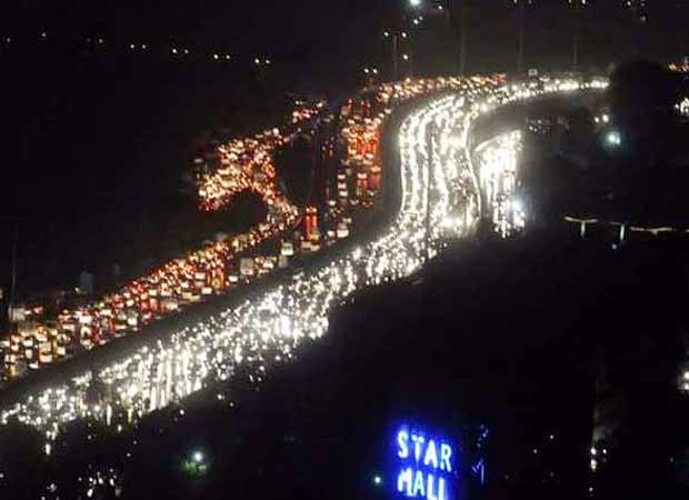 Gurgaon to Gurujam; herculean traffic jam paralyses life