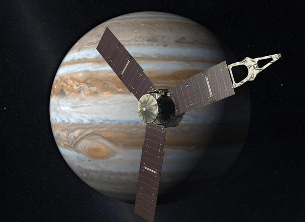 Juno reaches Jupiter to the happiness of NASA scientists