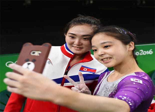 Rio 2016: North Korea, South Korea poses for a selfie