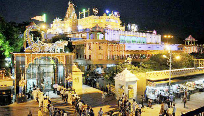 Devotees celebrate Krishna Janmashtami with great enthusiasm