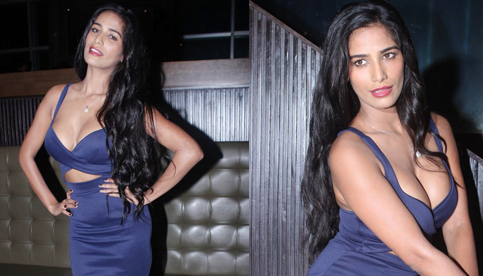 PHOTOS: Poonam Pandey goes bold at The Weekend trailer launch