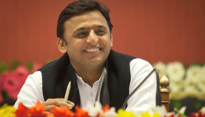 SP may distribute free mobile phones if voted back to power next year