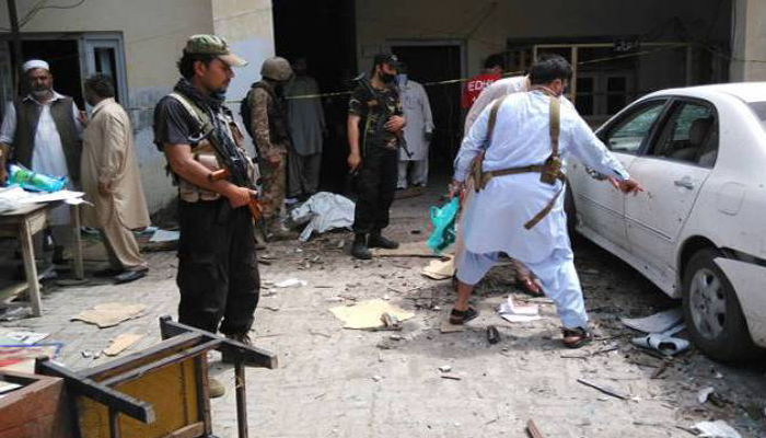 12 killed, many injured at Mardan Court bomb blast in Pakistan