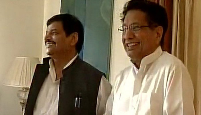 Formation of grand alliance in UP: Shivpal meets Ajit Singh