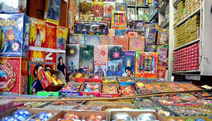 SC bans sale of firecrackers in Delhi-NCR on 3 toddlers plea