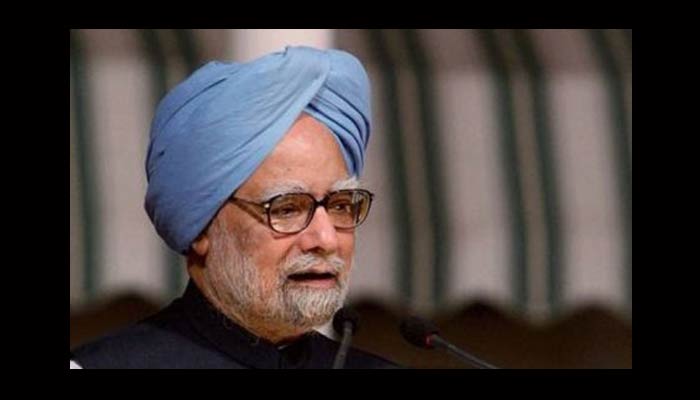 Manmohan Singh calls Demonetisation an organised loot and plunder