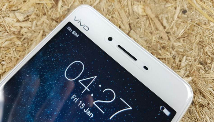 Vivo launches V5 smartphone with 20MP camera, check features