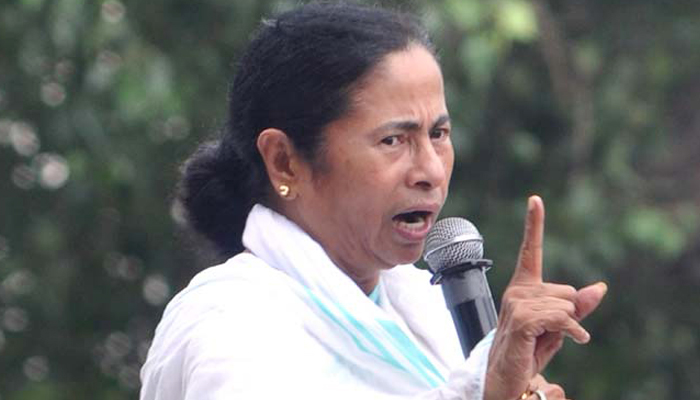 Mamata Banerjee protests Armys presence at toll plazas