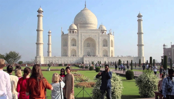 Tourists limit to be set to maintain the glory of Taj Mahal