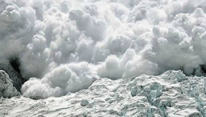 Avalanche hits Kupwara district, five army personnel missing