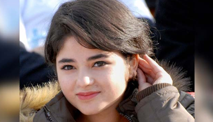 Dangal: Bollywood stands in support of  Zaira Wasim