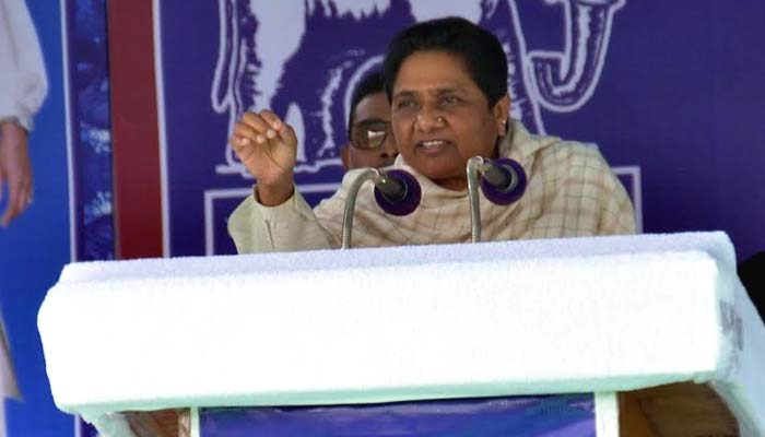 Akhilesh misusing govt machinery for political benefits: Mayawati