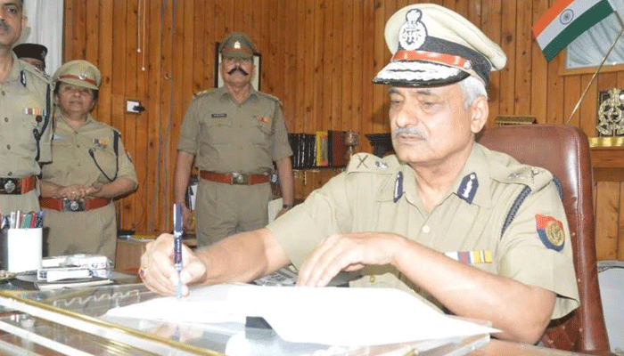 IPS Sulkhan Singh takes charge as the new Uttar Pradesh DGP | See snaps