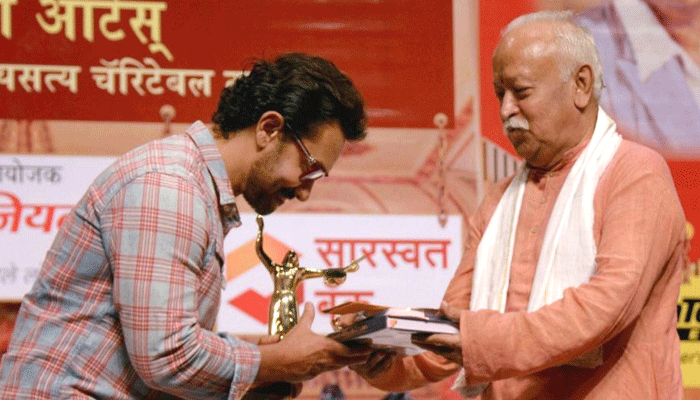 Aamir Khan is no more intolerant; receives award from RSS chief