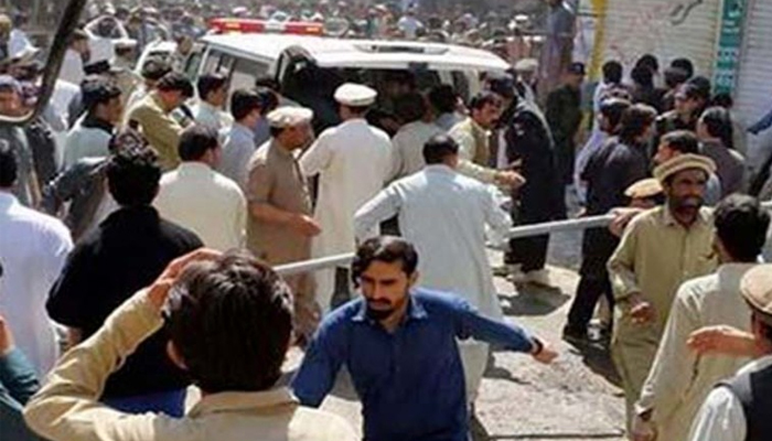 10 killed including two children in landmine blast in Pakistan