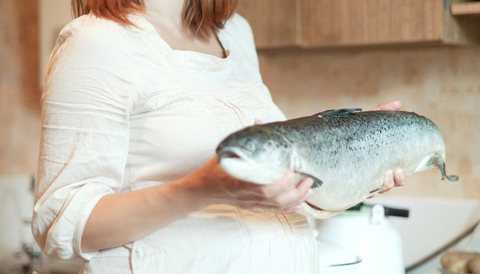 Mothers oily fish intake may cut kids diabetes risk 