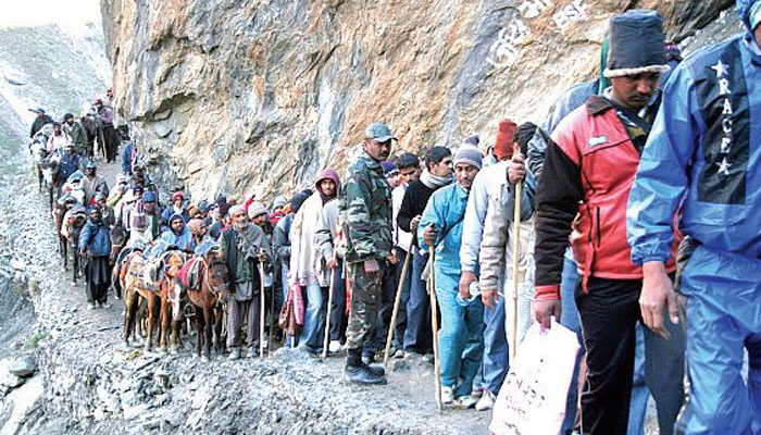 Amarnath Yatra begins with traditional prayer at cave shrine