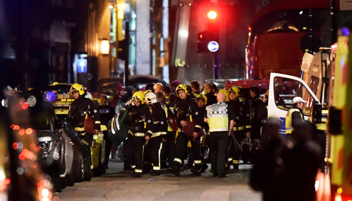 6 killed in London terror strike, 3 attackers shot dead