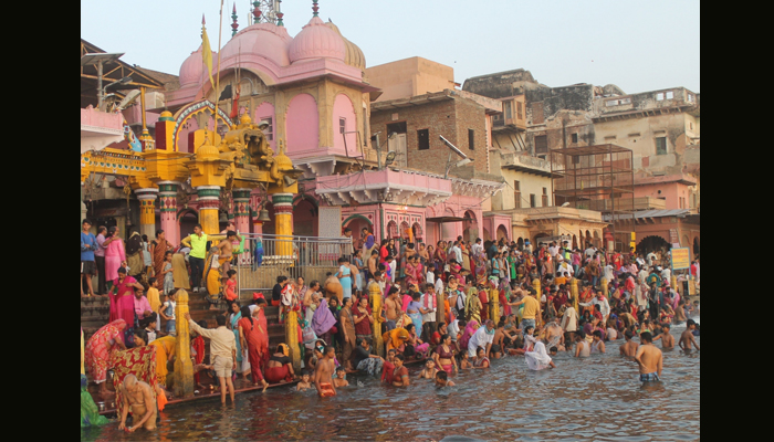 Thousands take holy dip in Yamuna on Ganga Dussehra