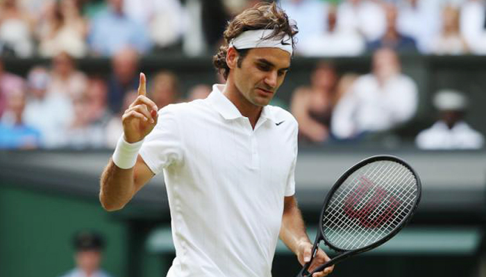 Roger Federer breezes into Wimbledon quarterfinals for 15th time