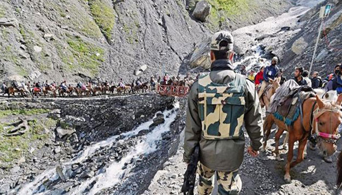 Amarnath Yatra 200 Pilgrims Leave For Kashmir Valley