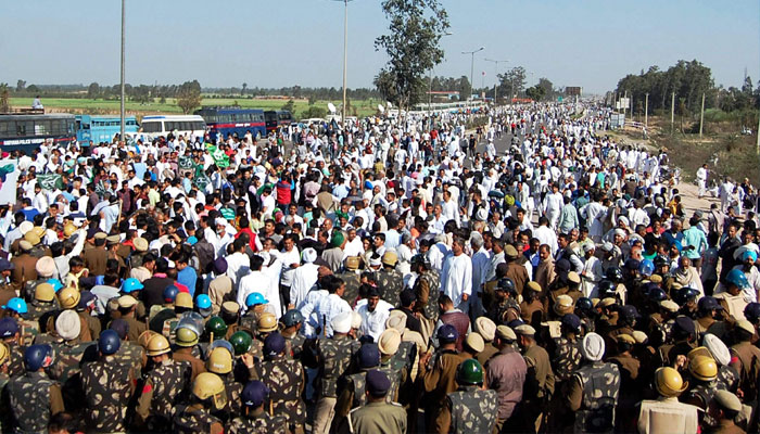 INLD activists block roads along Haryana-Punjab border