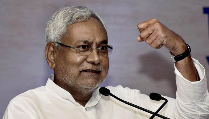 The inevitable has happened in Bihar, Nitish walks out of Lalus company