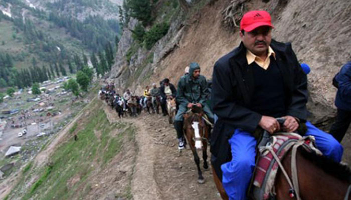 Amarnath Yatra resumes after day-long suspension