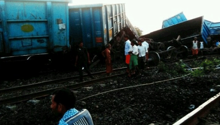 Goods train derails in Bihar, Mughalsarai-Howrah route disrupted