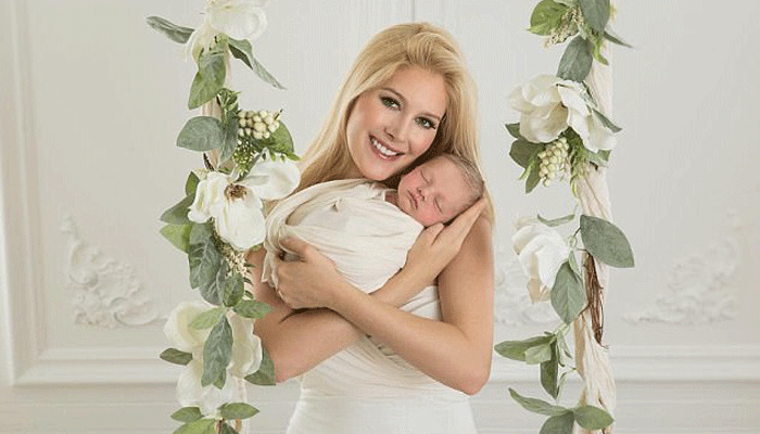 This picture of Heidi Montag breastfeeding her son will blow your mind
