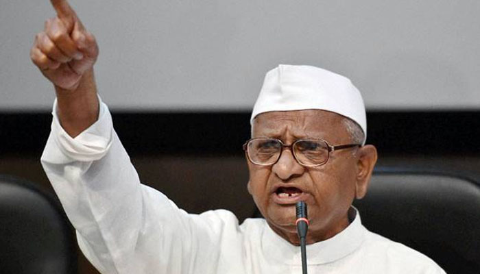 Hazare objects to special prosecutor in Jalgaon housing scam