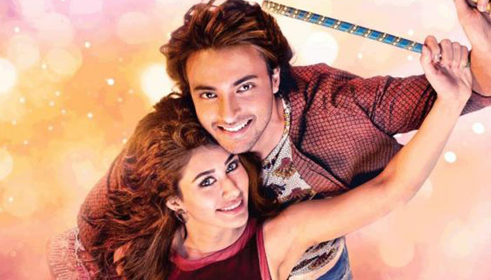 Salman opts valentines Day to unveil first poster of Loveratri