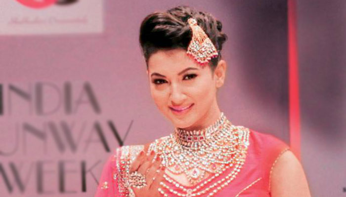 Bride to be Gauahar Khan looks ethereal at her Mehendi Ceremony