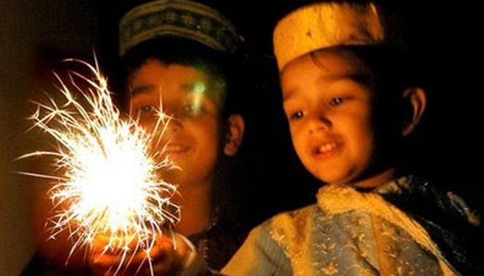 This is how the festival of Diwali Unities hearts and souls