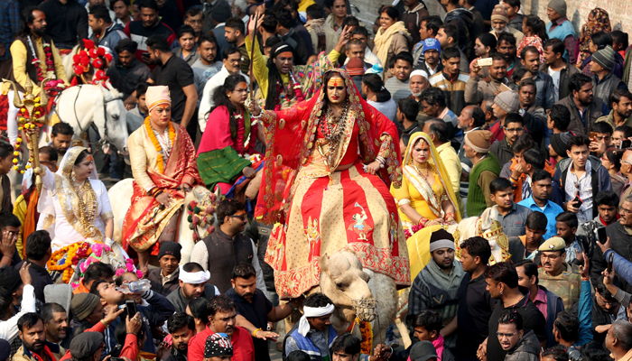 Historical procession of Kinnar Akhada at Kumbh Mela 2019