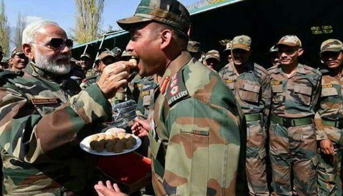 Prez Kovind, PM Modi greet Indian soldiers on Army Day
