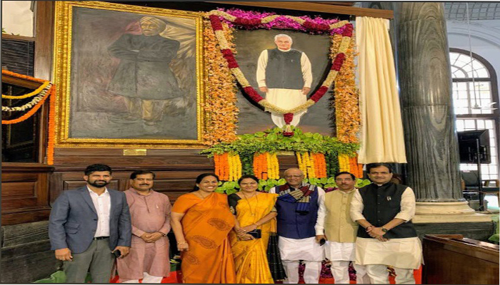 President Kovind unveiled portrait of former Prime Minister Atal Bihari Vajpayee s at the Central Hall of Parliament