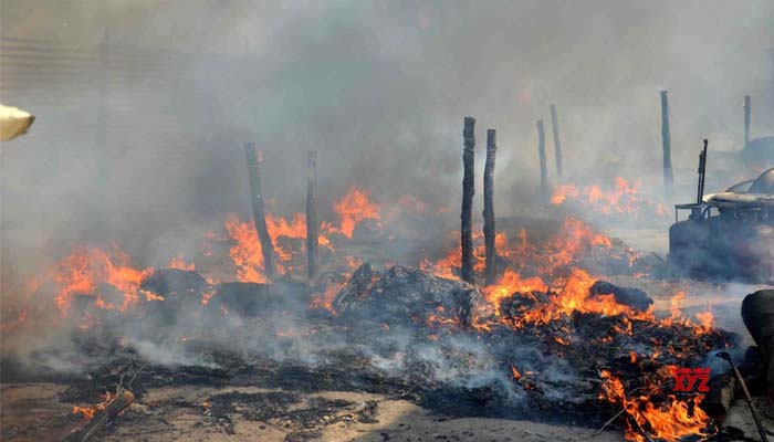 Kumbh: Fire sets Lalji Tandons tent ablaze; politician had a close call