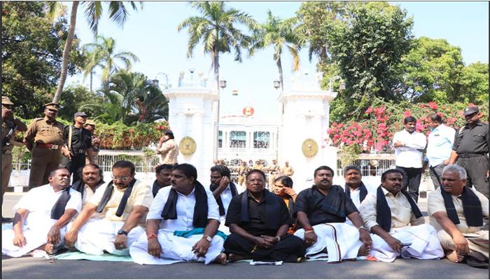 Chief Minister Of Puducherry And MLAs Sleep Outside Raj Niwas In Protest Against Lieutenant Governor Kiran Bedi