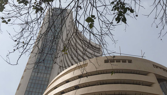 Sensex climbs 127 points; Nifty settles above 11,600