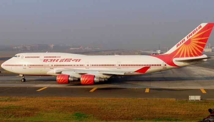 Delhi: Air Indias Boeing aircraft engine shuts down, black fumes observed