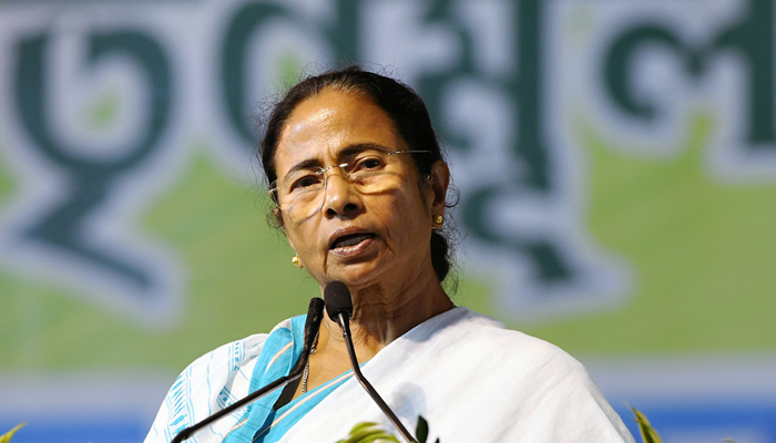Human rights have been totally violated in Kashmir: Mamata