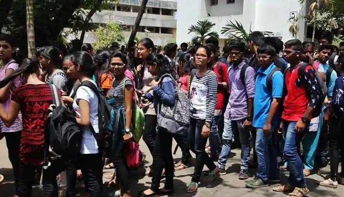 Students agitate as HC cancels 16% quota in PG courses for this year